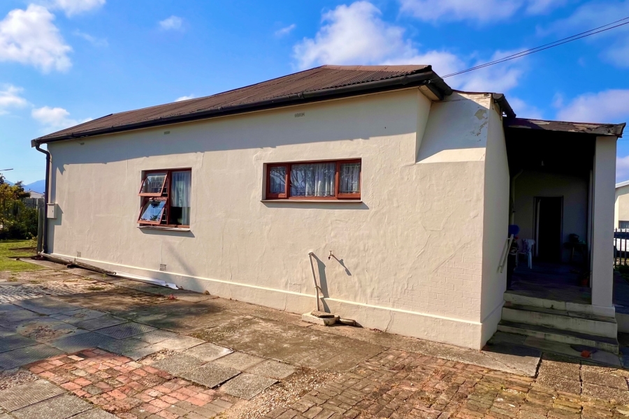 4 Bedroom Property for Sale in George South Western Cape